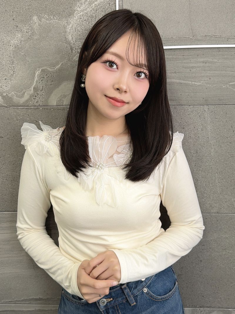 TOP STYLIST 佐藤希星